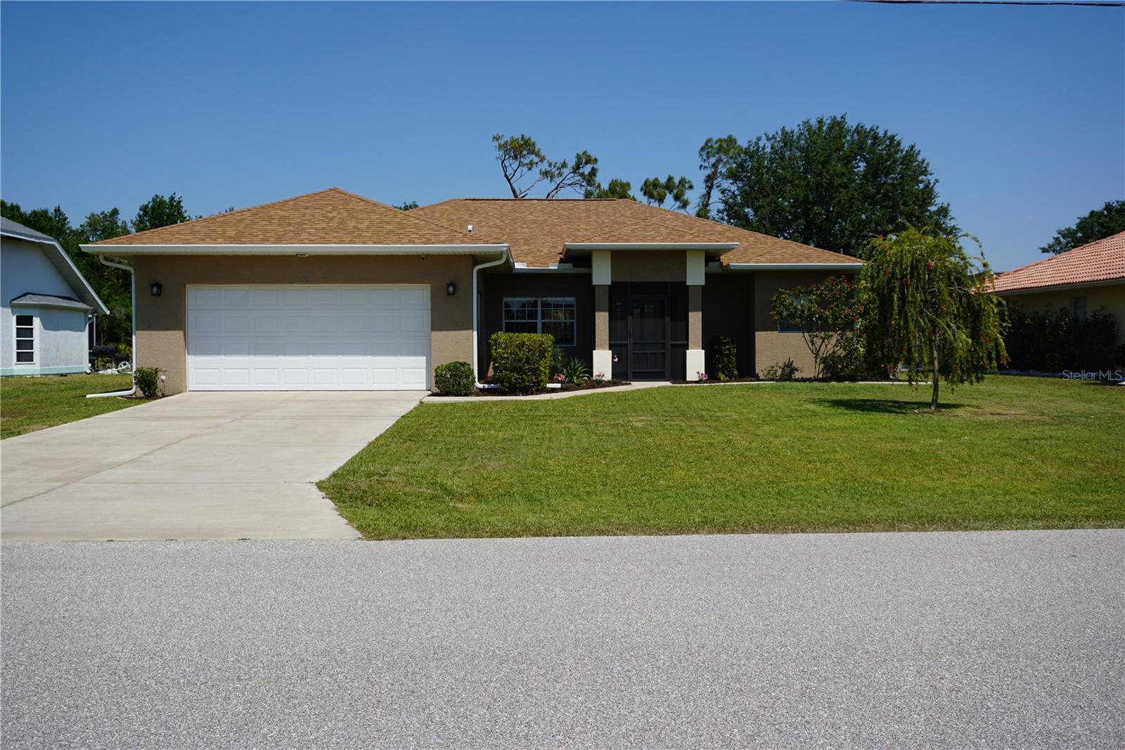 Photo one of 98 Valdiva St Punta Gorda FL 33983 | MLS C7508914