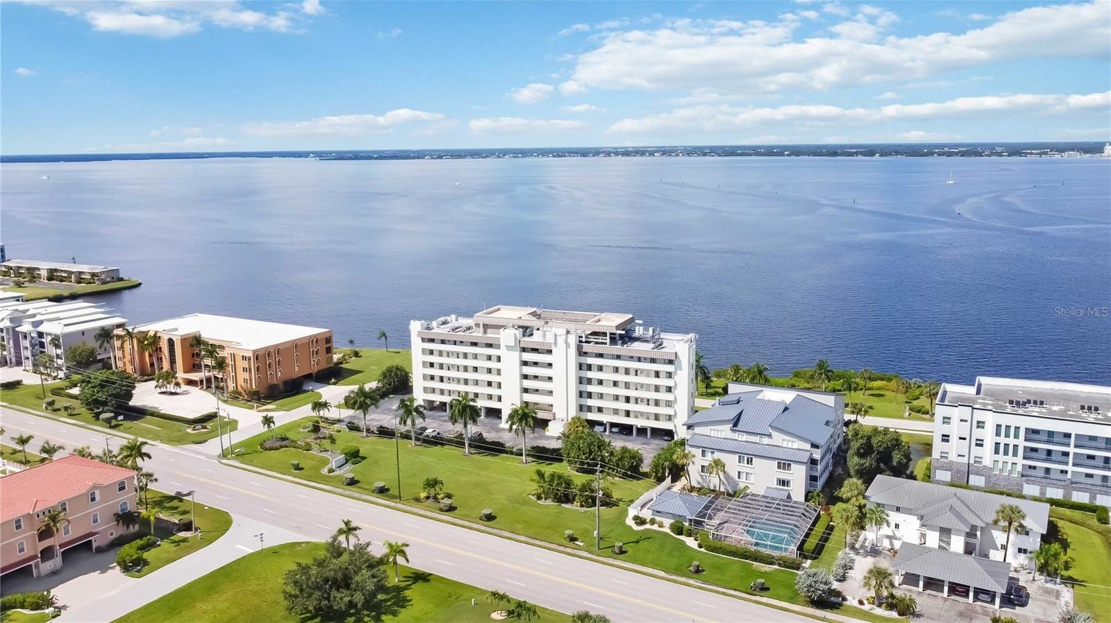 Photo one of 1500 Park Beach Cir # 2F Punta Gorda FL 33950 | MLS C7510176