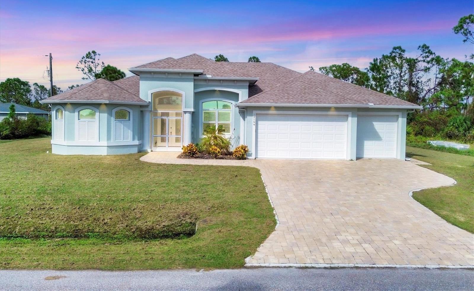 Photo one of 12194 Everglades Ave Port Charlotte FL 33981 | MLS D6138875