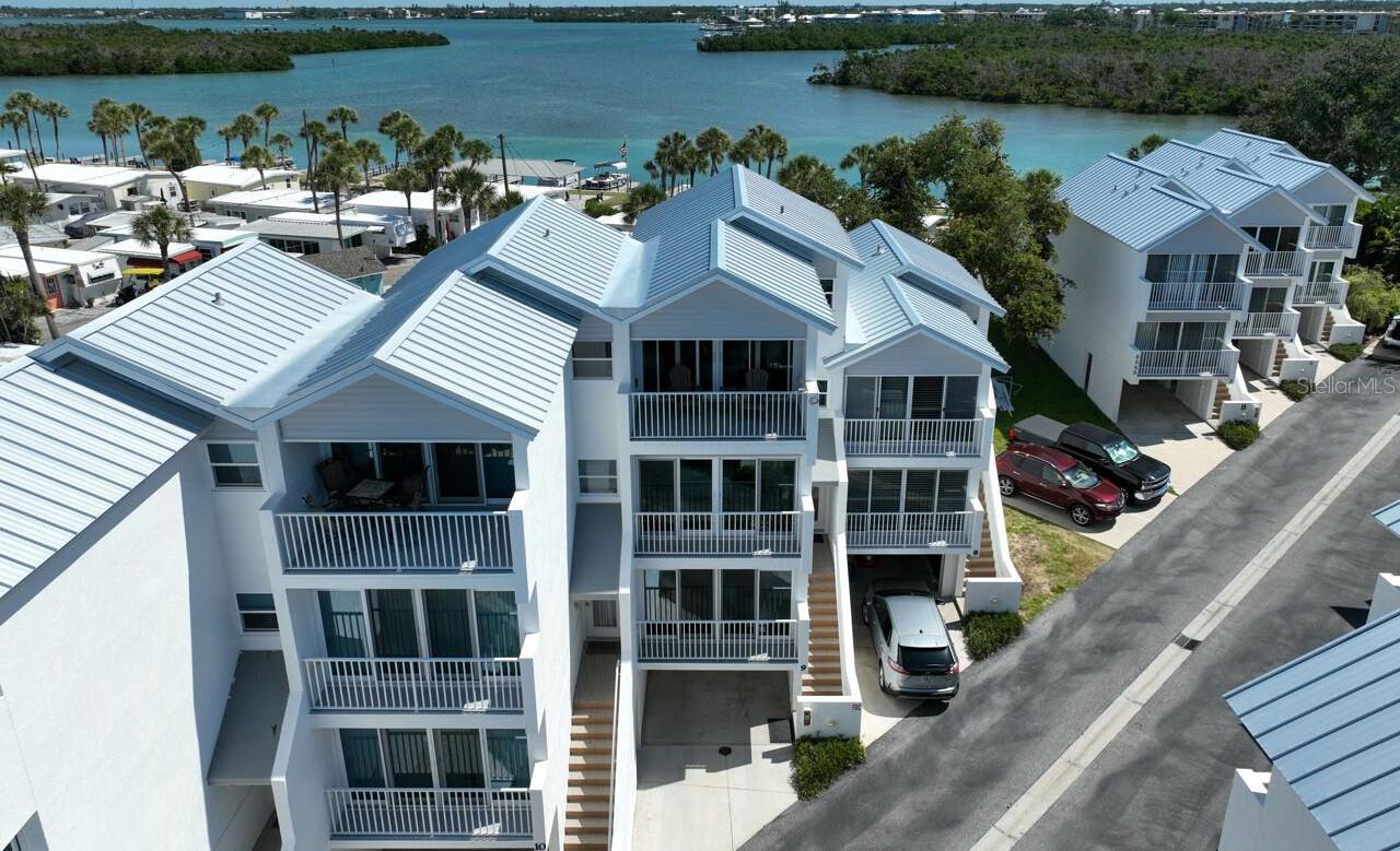 Photo one of 2255 N Beach Rd # 9 Englewood FL 34223 | MLS D6139124