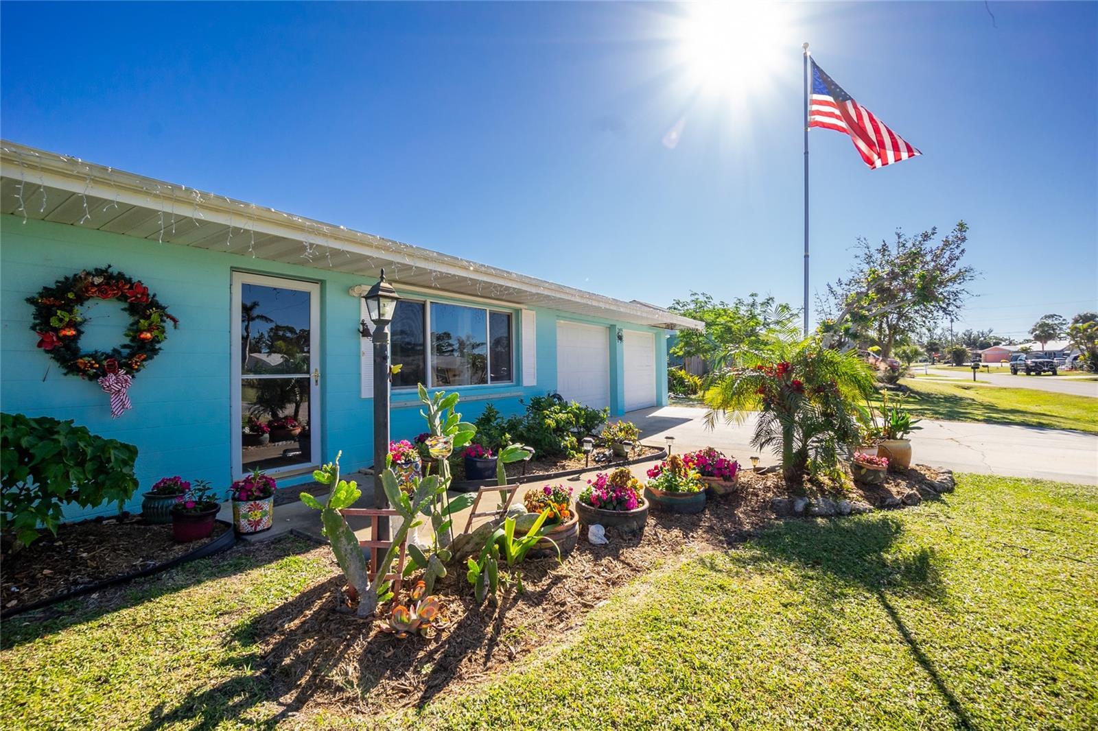 Photo one of 2495 Tenth St Englewood FL 34224 | MLS D6139365