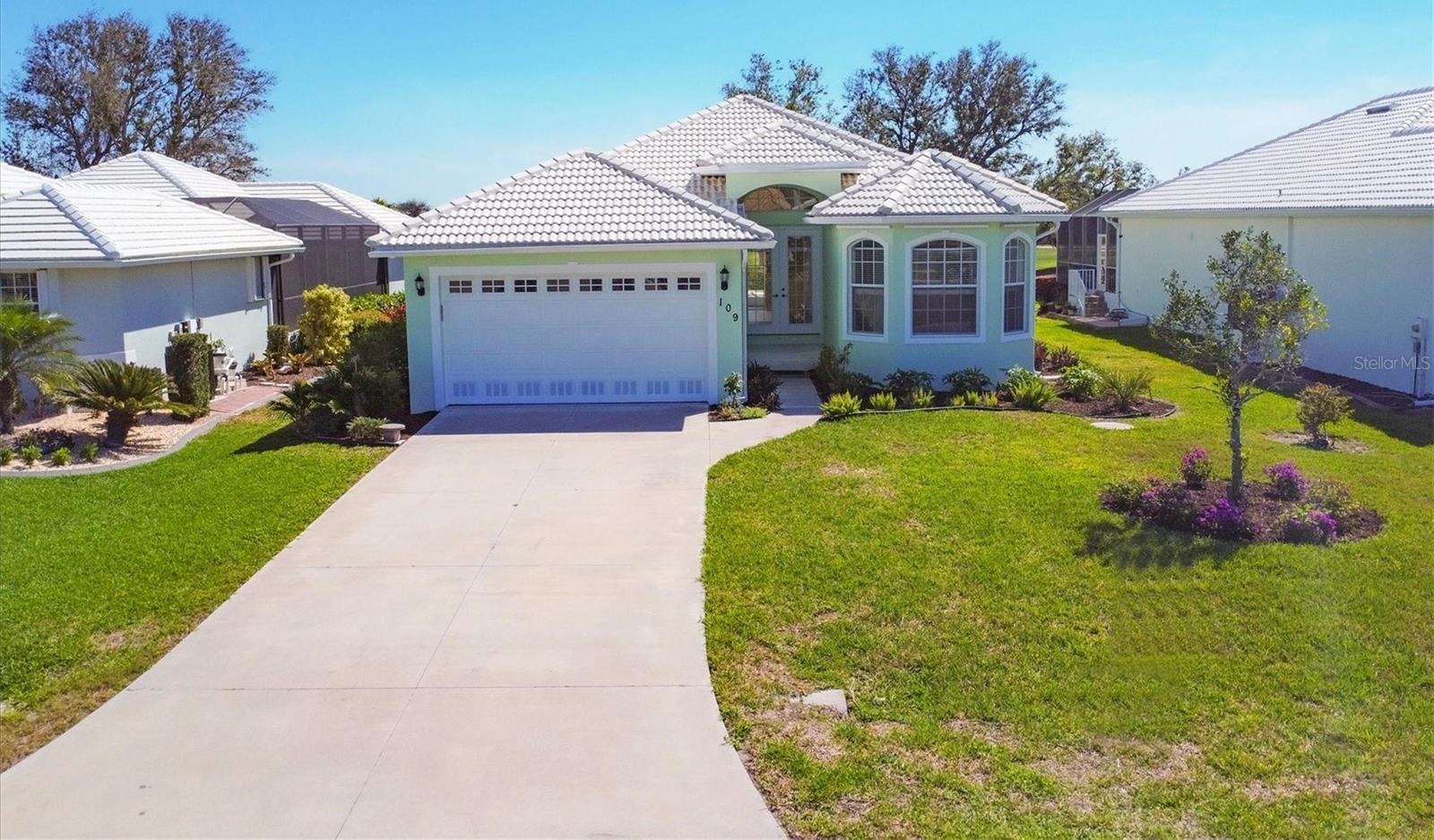 Photo one of 109 Westwind Dr Placida FL 33946 | MLS D6140483