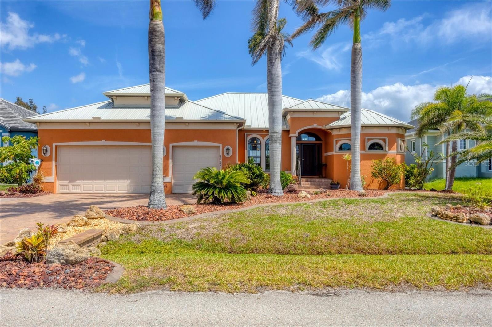 Photo one of 15092 Chinook Way Port Charlotte FL 33981 | MLS D6142161