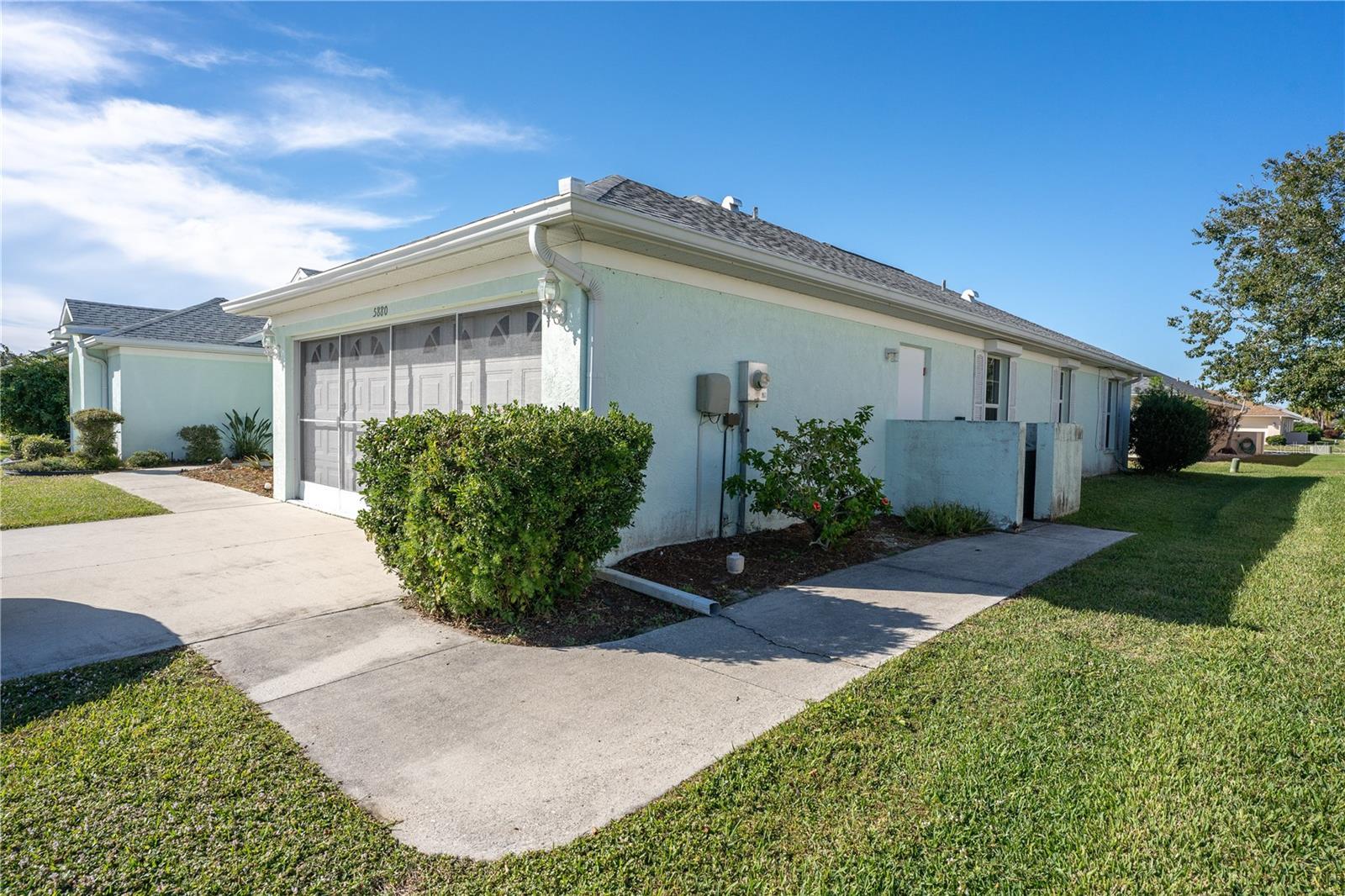 Photo one of 5880 Garfield Rd Venice FL 34293 | MLS N6129622