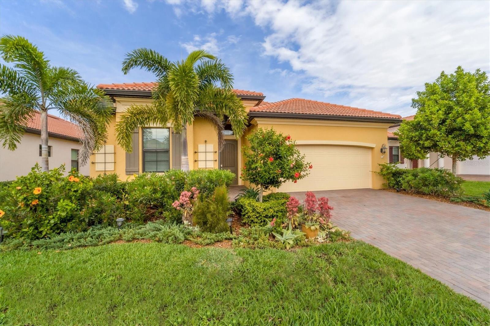 Photo one of 25134 Spartina Dr Venice FL 34293 | MLS N6130673