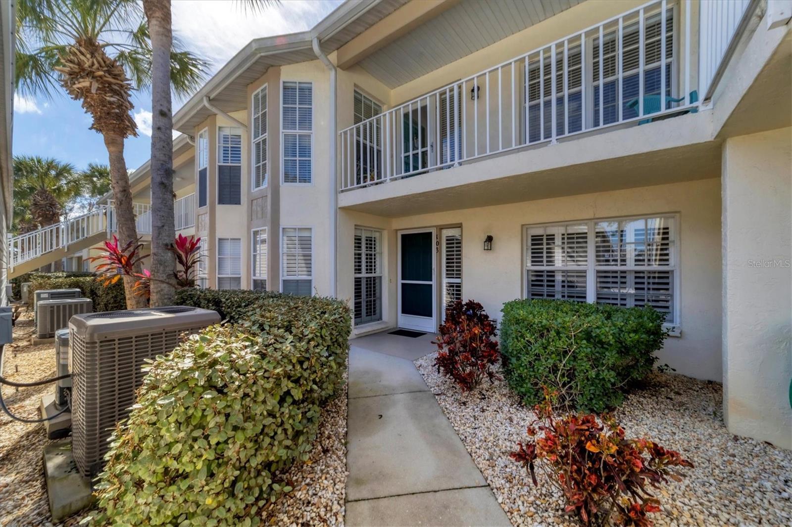 Photo one of 208 Silver Lake Dr # 103 Venice FL 34292 | MLS N6130825