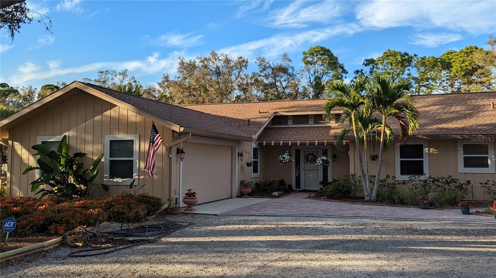 Photo one of 2521 Northway Dr Venice FL 34292 | MLS N6131312