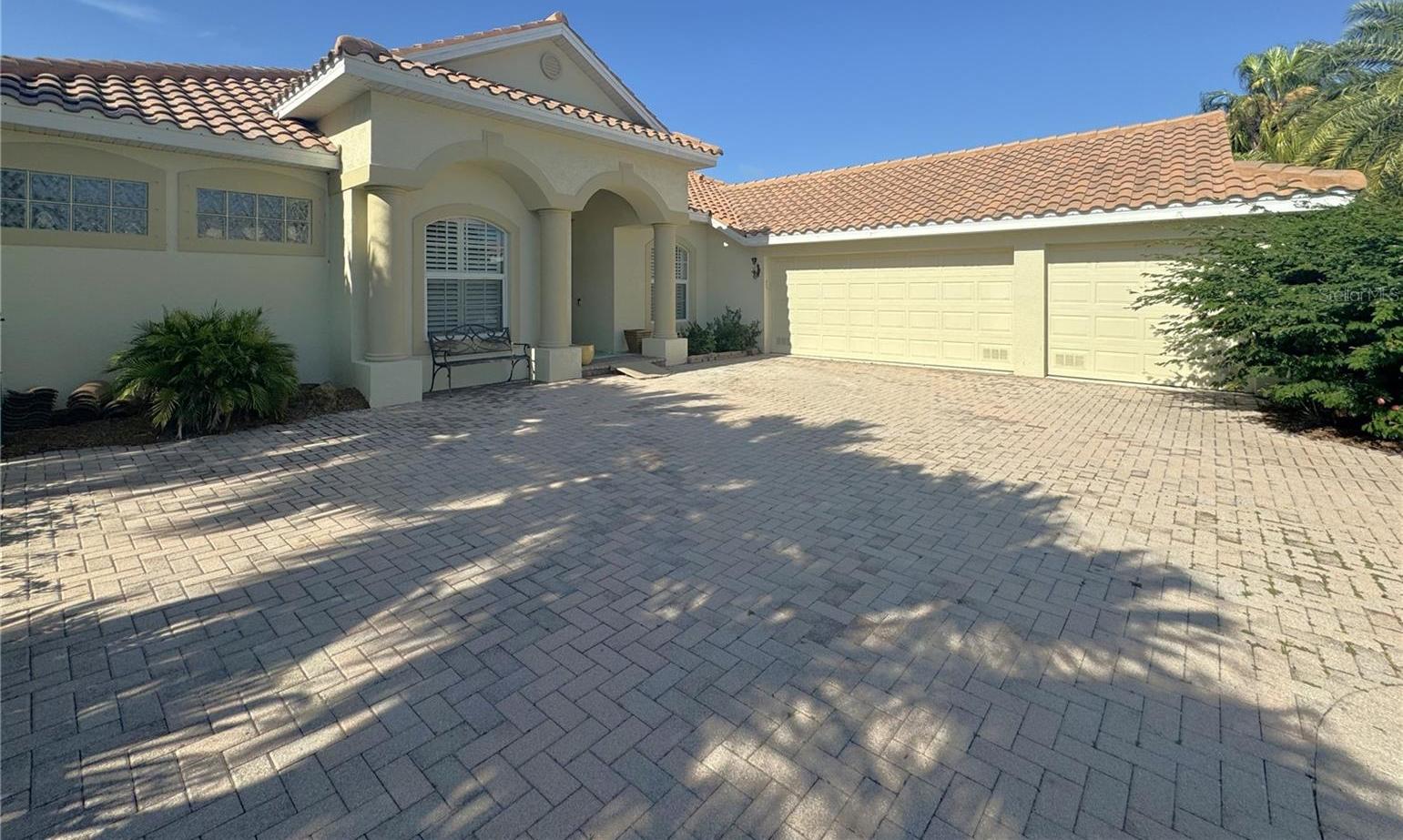 Photo one of 5405 Waterview Dr North Port FL 34291 | MLS N6131460
