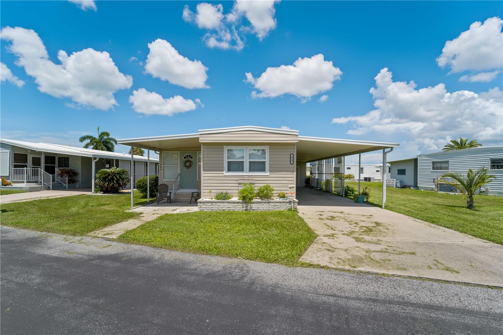 Photo one of 469 Spindrift S Venice FL 34285 | MLS N6132839