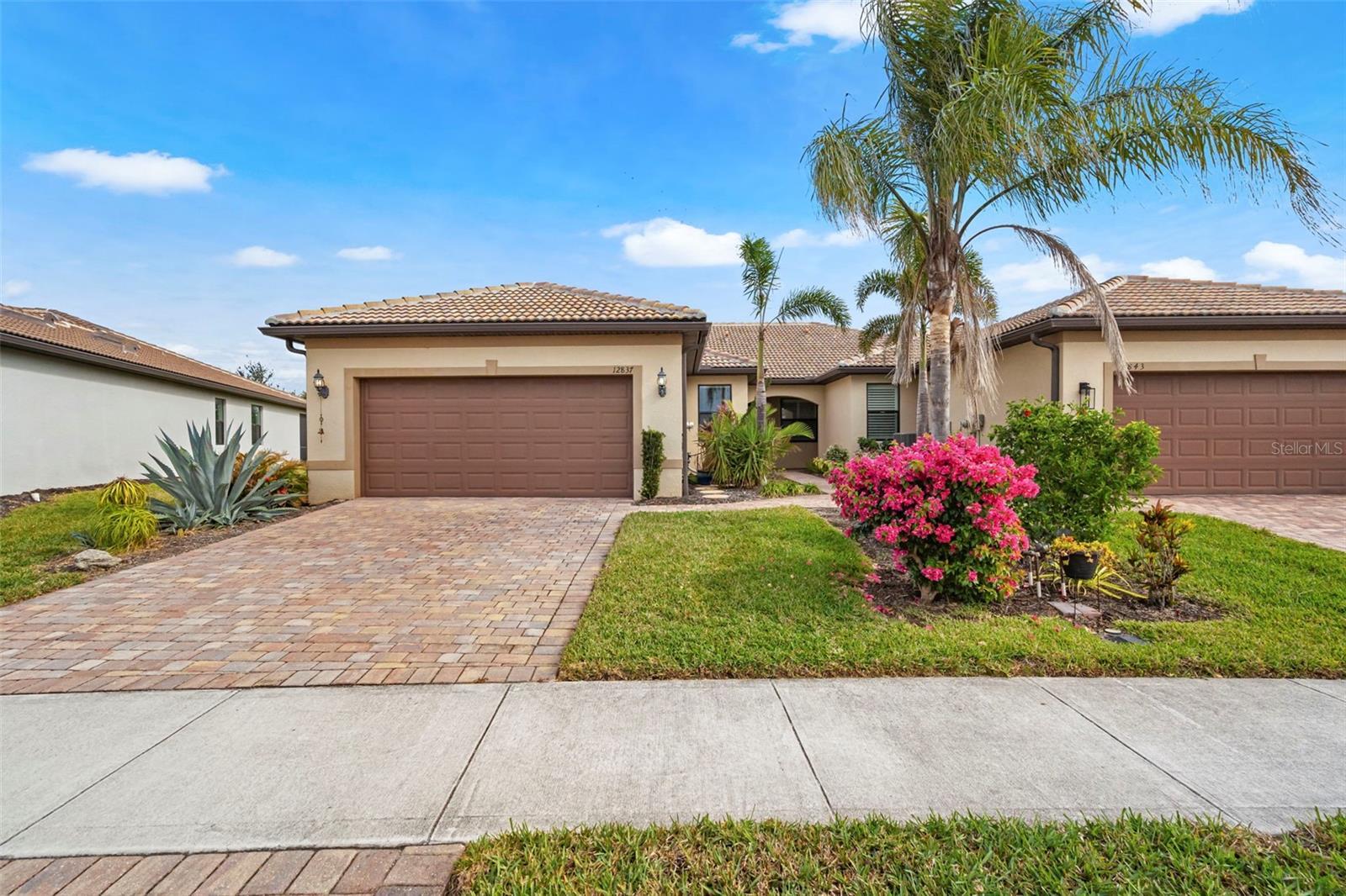 Photo one of 12837 Oriago St Venice FL 34293 | MLS N6136214