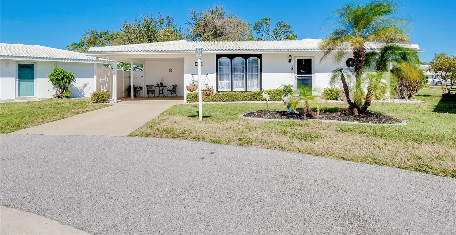 Photo one of 521 Circlewood Dr # Q11 Venice FL 34293 | MLS N6137655