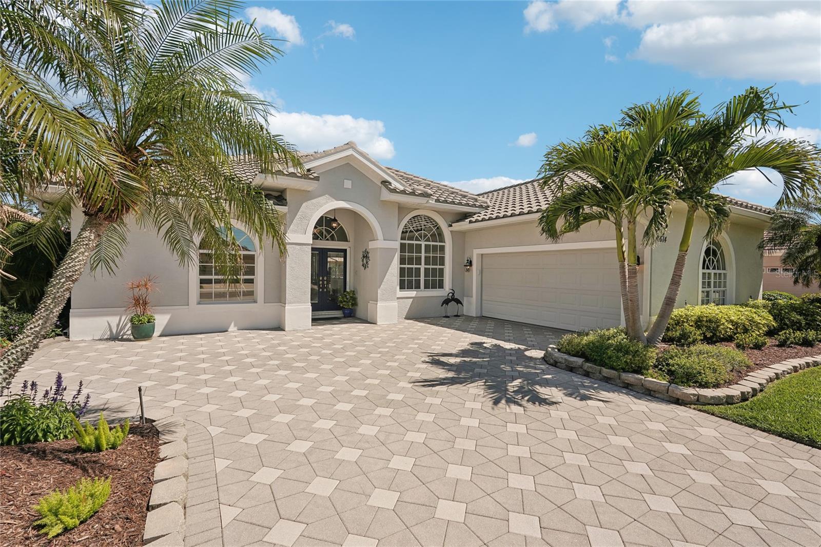 Photo one of 614 Pond Willow Ln Venice FL 34292 | MLS N6137768