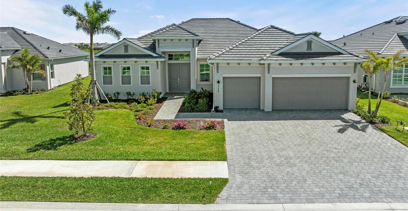Photo one of 17324 Sandpearl Rd Venice FL 34293 | MLS N6138400
