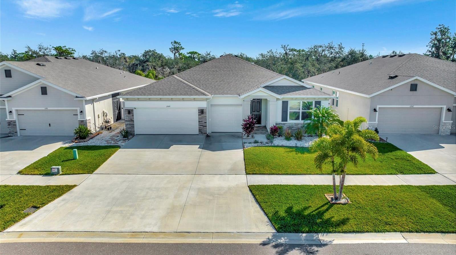 Photo one of 11949 Brighton Knoll Loop Riverview FL 33579 | MLS O6181199