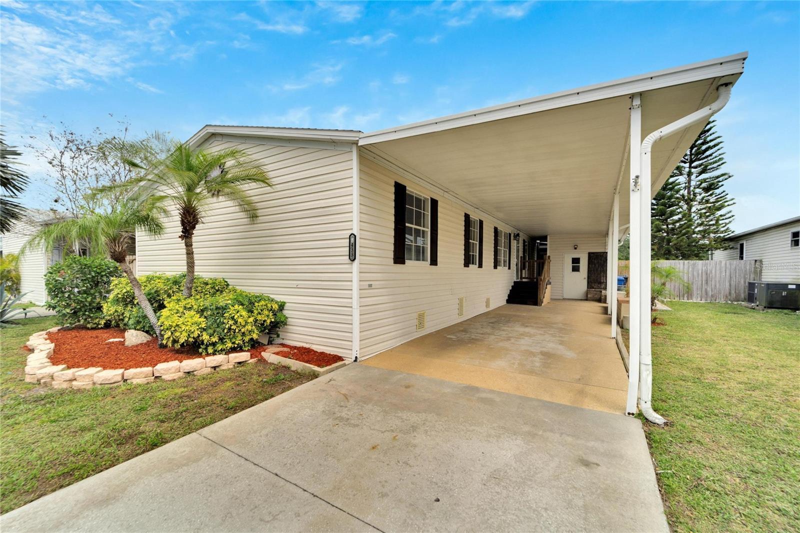 Photo one of 8433 Fantasia Park Way Riverview FL 33578 | MLS O6189481
