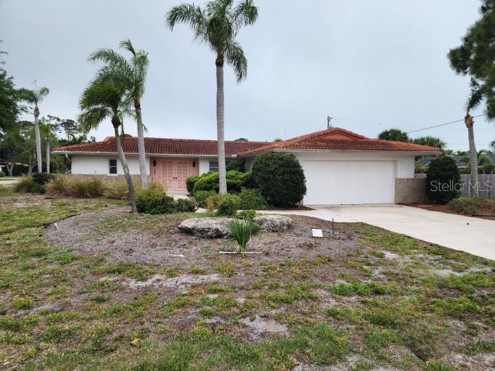 Photo one of 507 Gulf St Venice FL 34285 | MLS O6193817