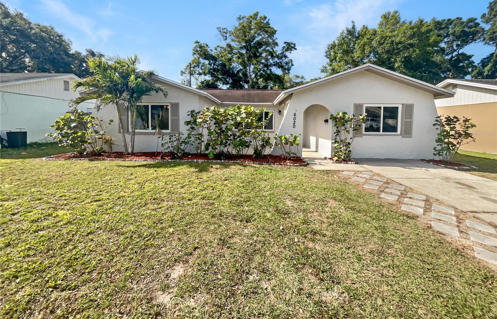 Photo one of 6020 99Th N Ave Pinellas Park FL 33782 | MLS O6194771