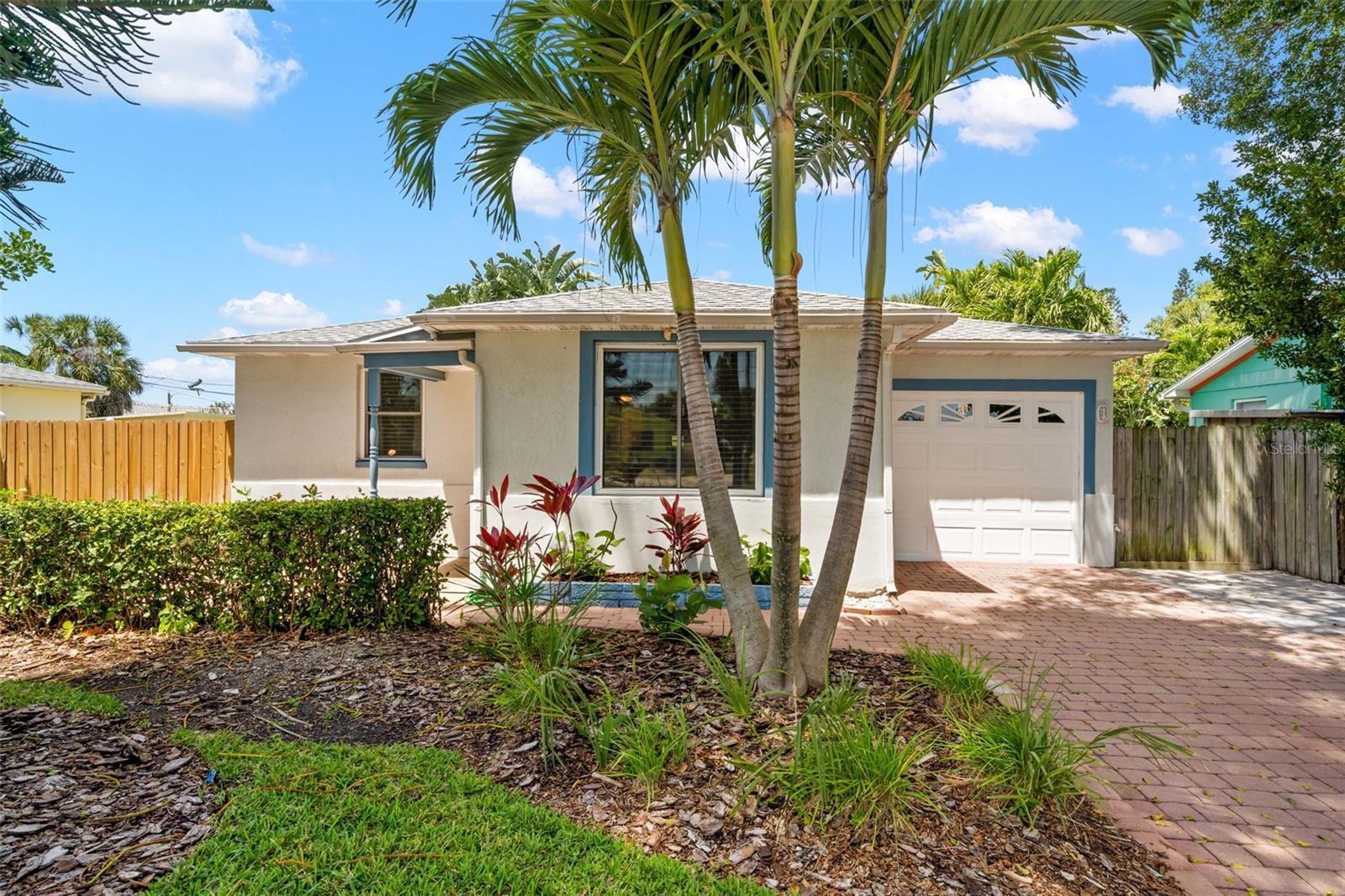 Photo one of 517 79Th Ave St Pete Beach FL 33706 | MLS O6195204