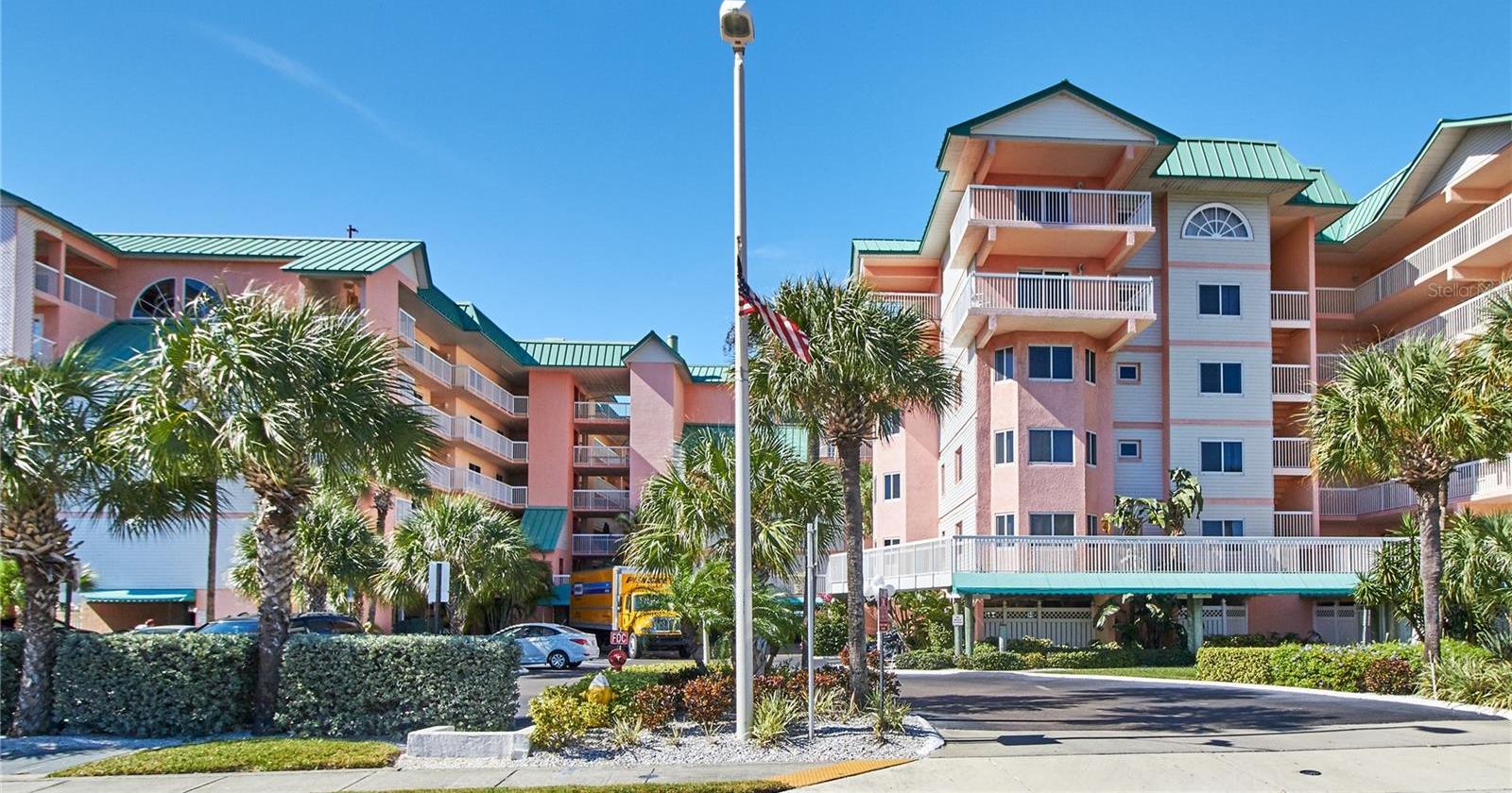 Photo one of 18400 Gulf Blvd # 1206 Indian Shores FL 33785 | MLS O6263164