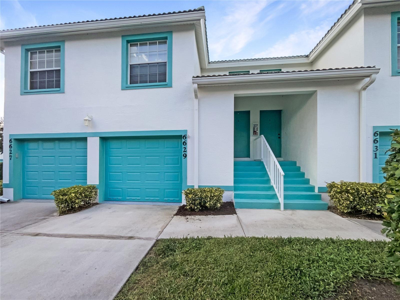 Photo one of 6629 Pineview Ter # 5-201 Bradenton FL 34203 | MLS O6266092