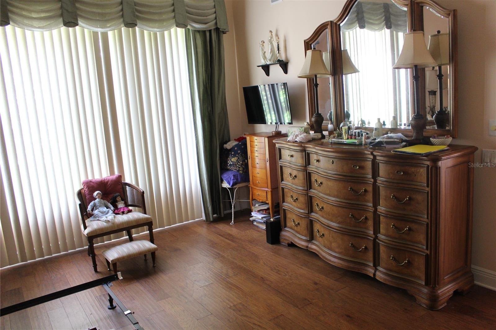 Photo #28