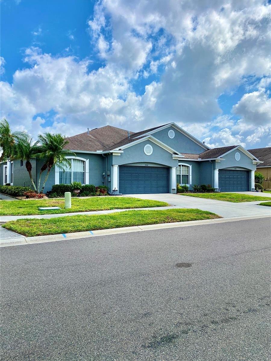 Photo one of 30442 Lettingwell Cir Wesley Chapel FL 33543 | MLS O6304994
