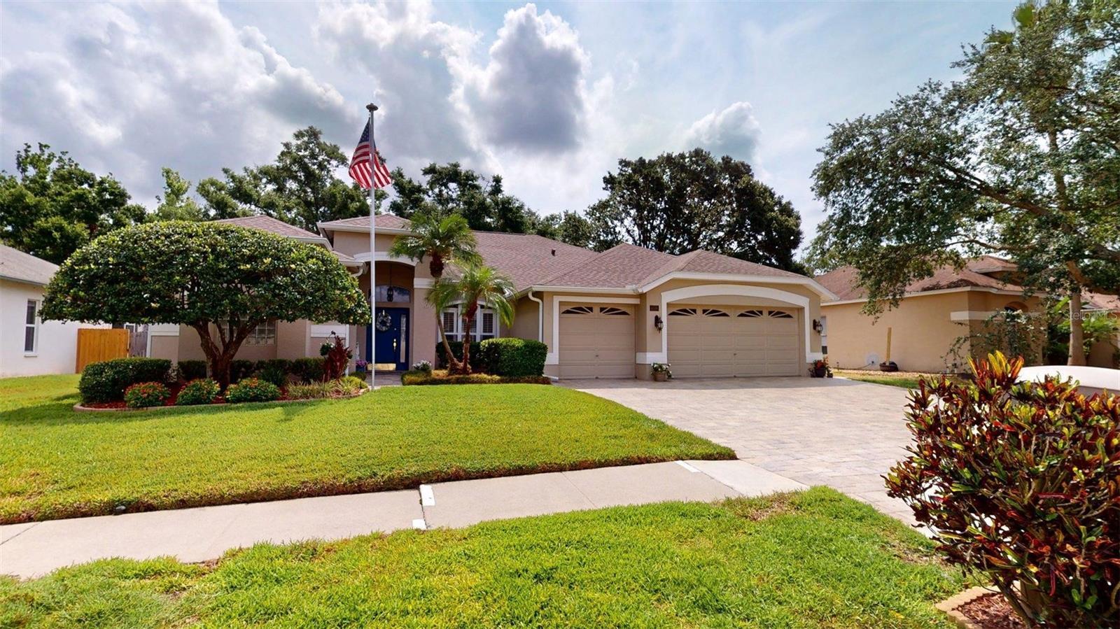 Photo one of 4506 Gentrice Dr Valrico FL 33596 | MLS P4934861