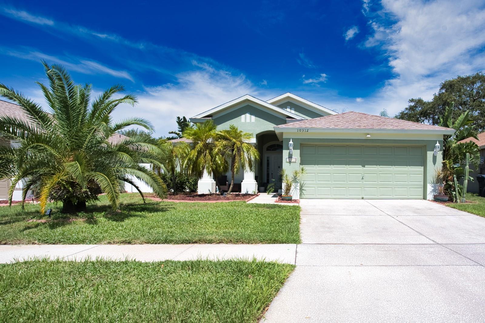 Photo one of 10312 Soaring Eagle Dr Riverview FL 33578 | MLS T3470489