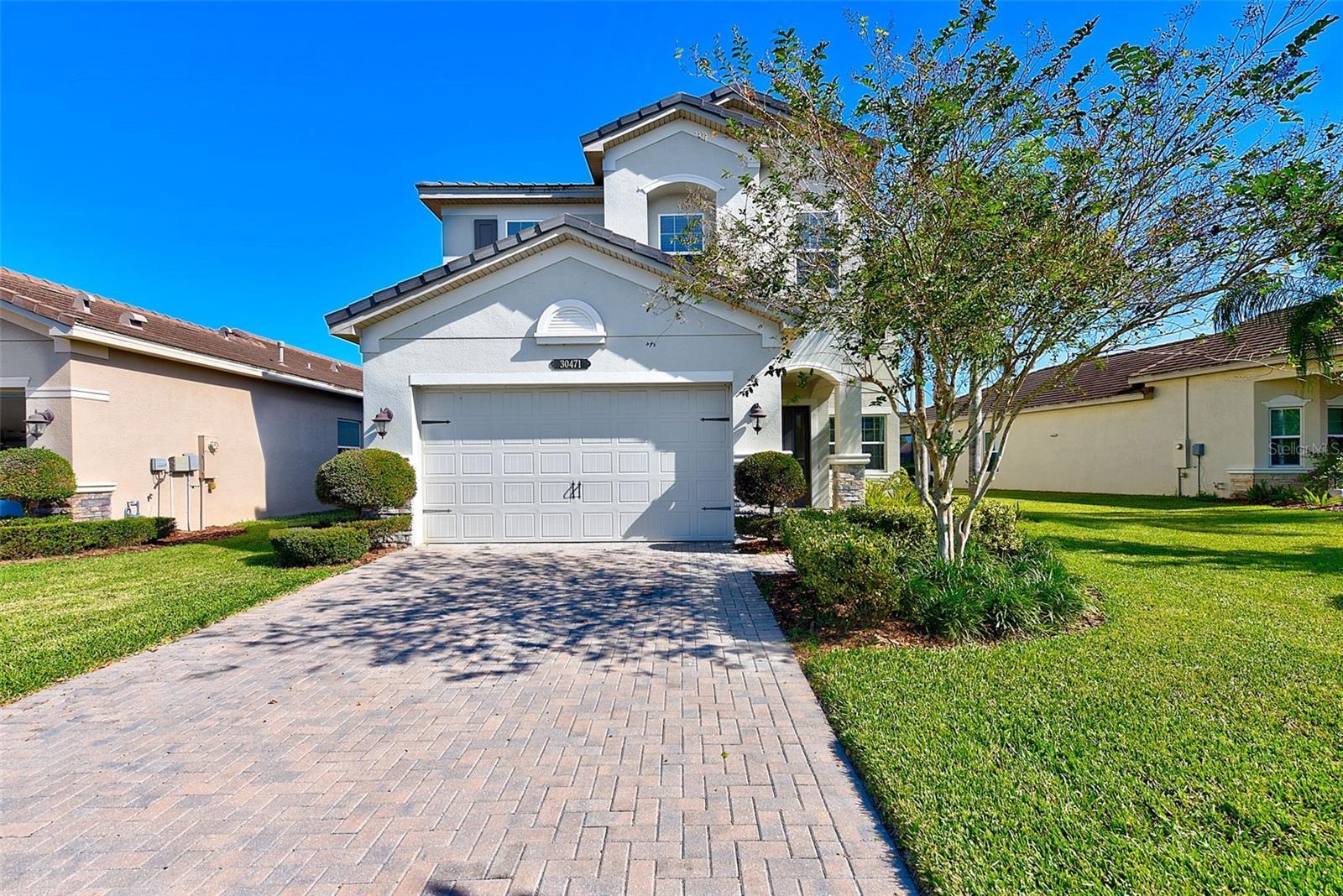 Photo one of 30471 Ceasar Park Dr Wesley Chapel FL 33543 | MLS T3478814