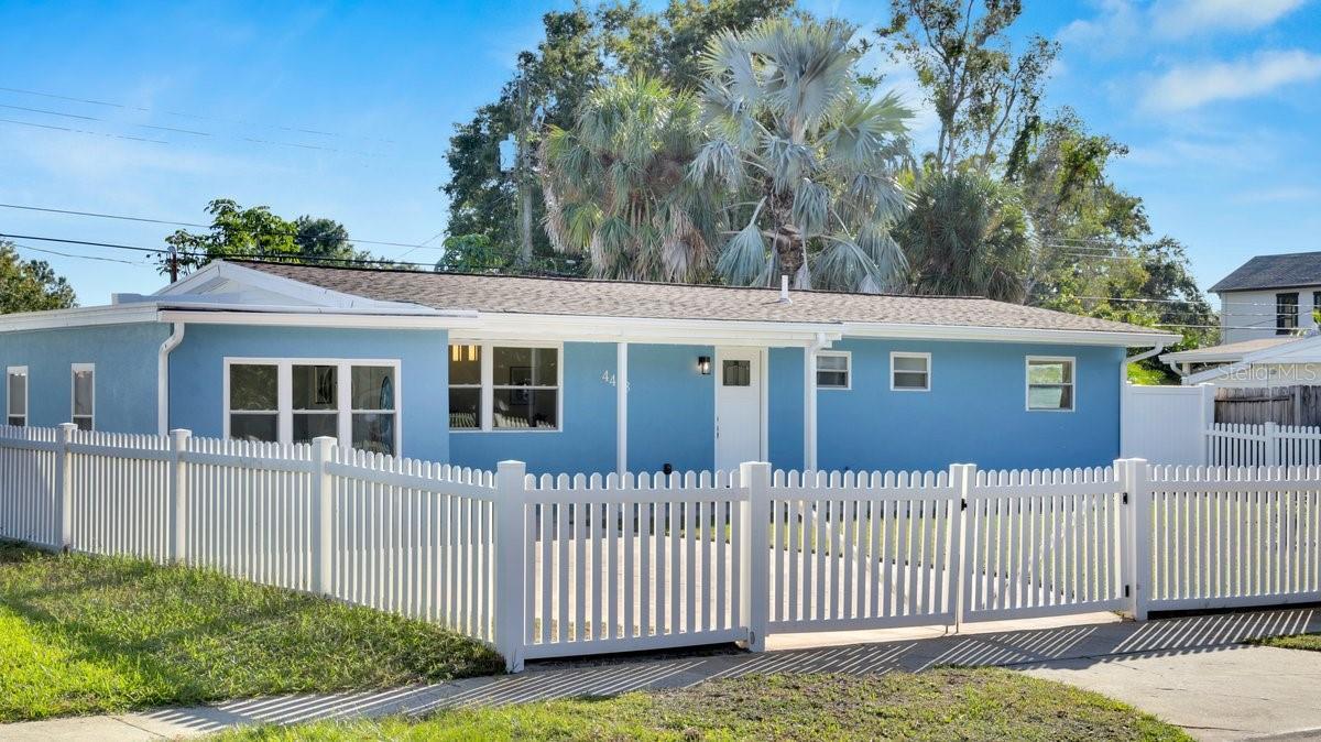 Photo one of 4418 W Leila Ave Tampa FL 33616 | MLS T3481101