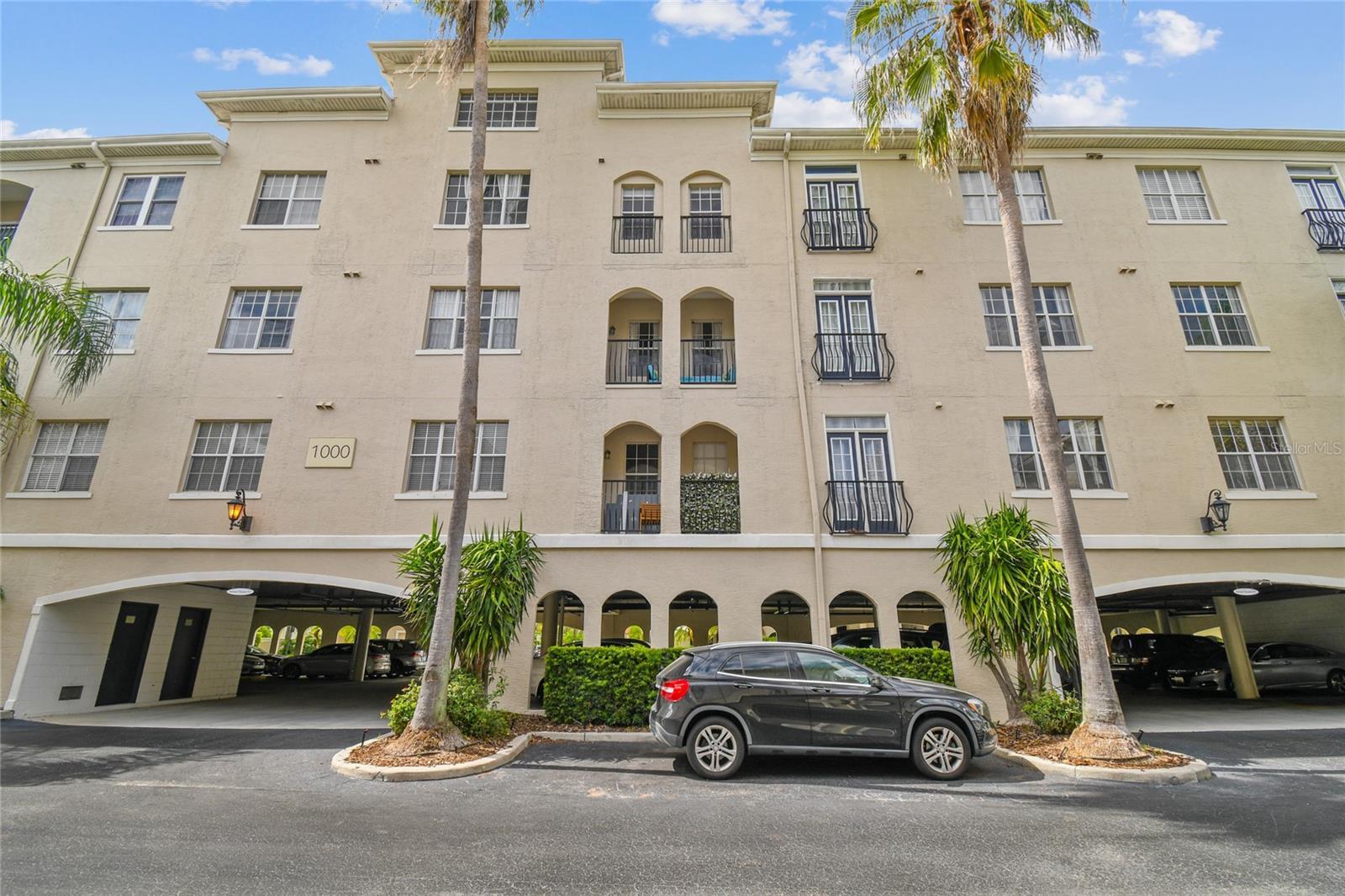 Photo one of 501 Knights Run Ave # 1231 Tampa FL 33602 | MLS T3489741