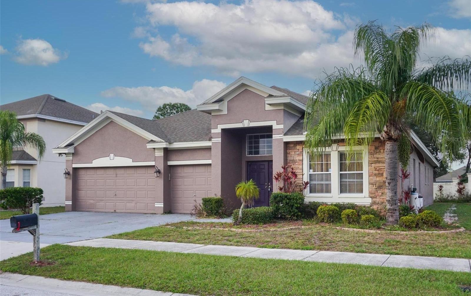 Photo one of 11730 Stonewood Gate Dr Riverview FL 33579 | MLS T3493688