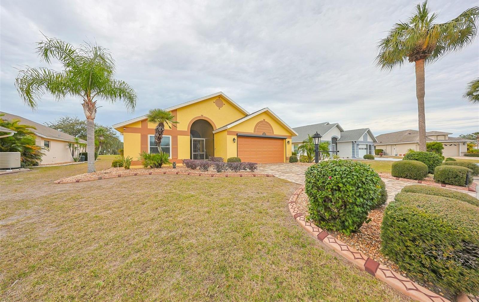 Photo one of 332 Northway Dr Sun City Center FL 33573 | MLS T3494462