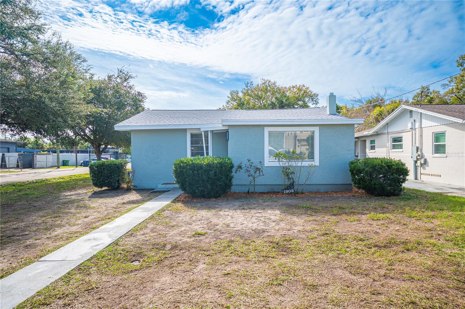Photo one of 1902 W State St Tampa FL 33606 | MLS T3498659