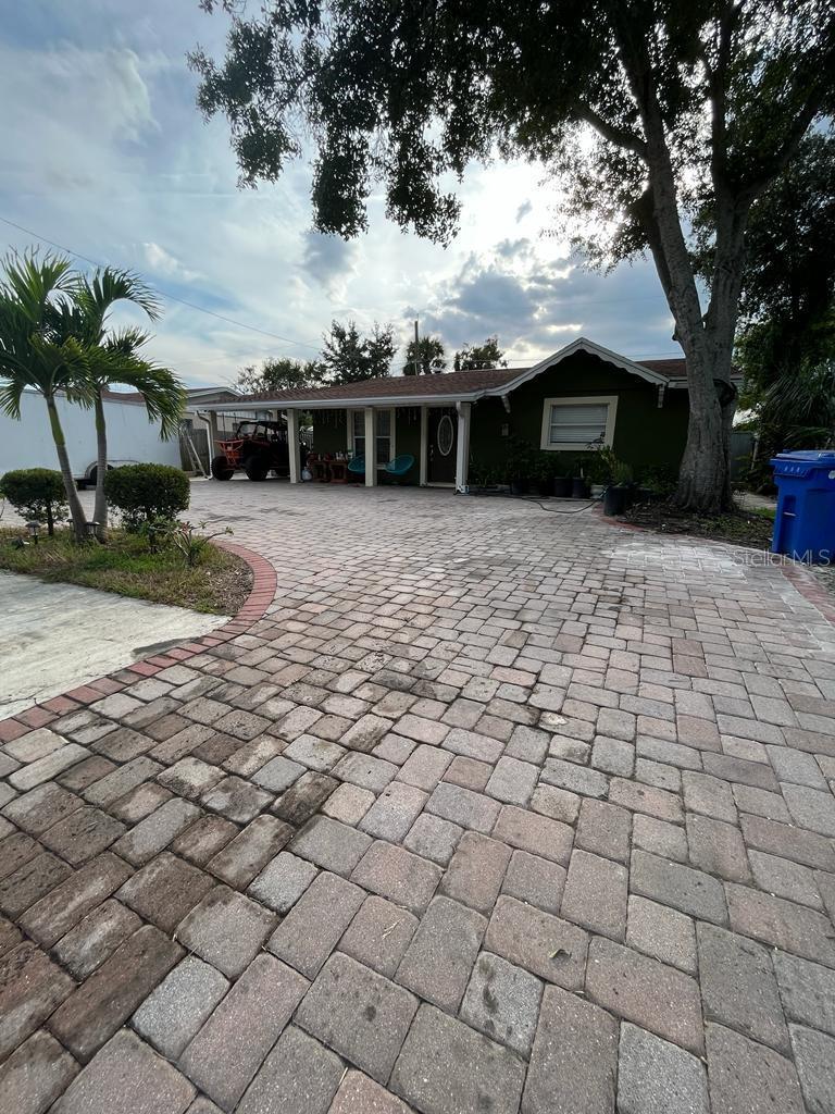 Photo one of 3231 Delray Dr Tampa FL 33619 | MLS T3499810