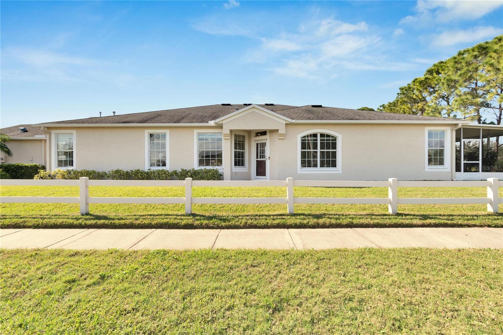 Photo one of 11305 Cambray Creek Loop Riverview FL 33579 | MLS T3500057