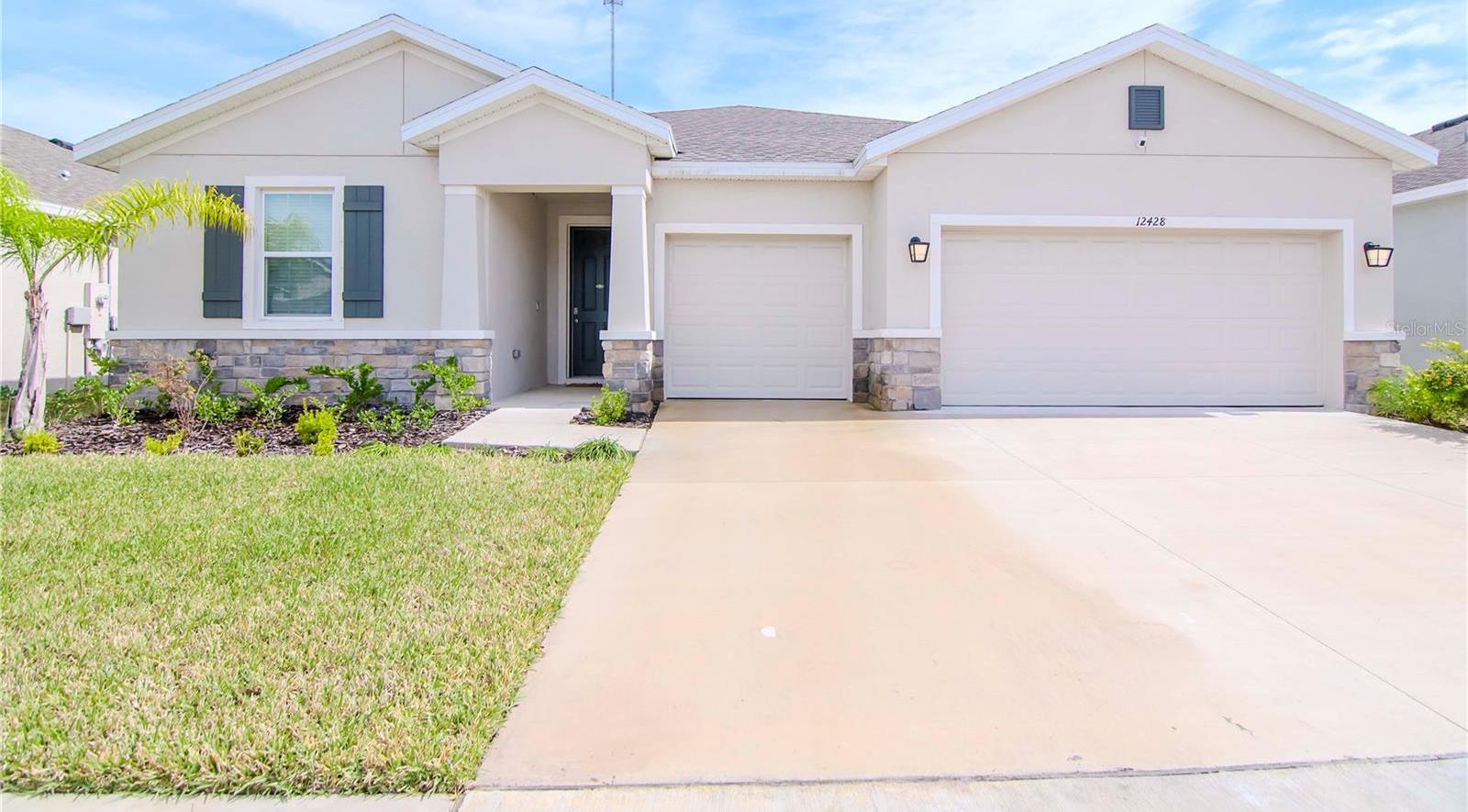 Photo one of 12428 Shining Willow St Riverview FL 33579 | MLS T3500093