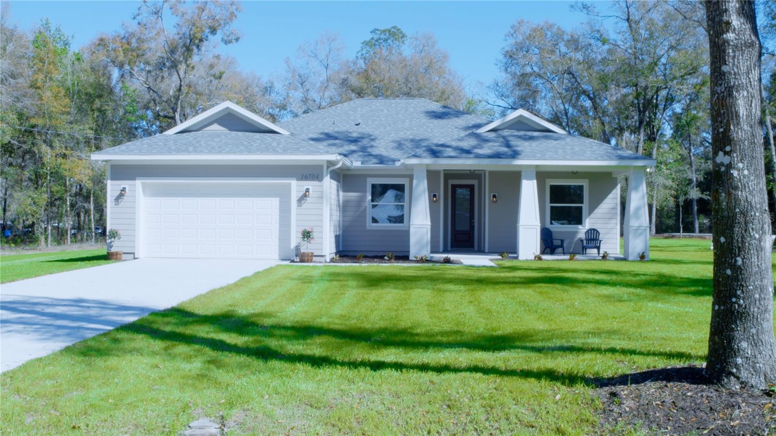 Photo one of 16704 Frazee Ct Dade City FL 33523 | MLS T3503132