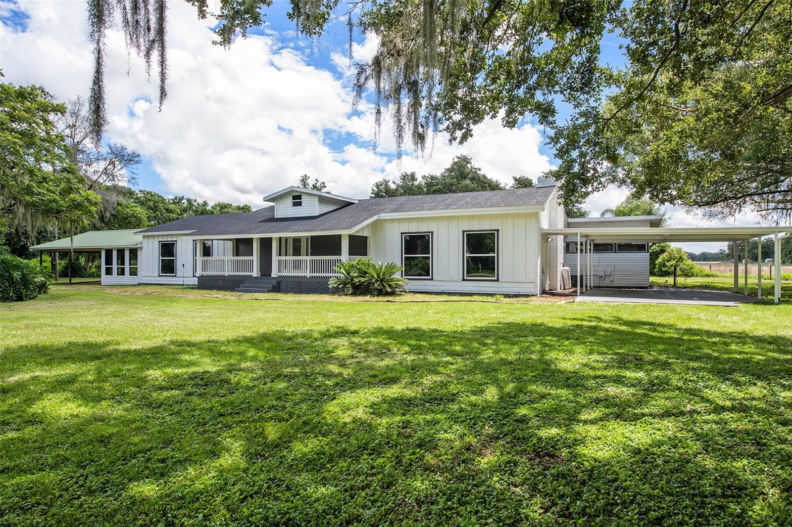 Photo one of 3471 Moores Lake Rd Dover FL 33527 | MLS T3504430