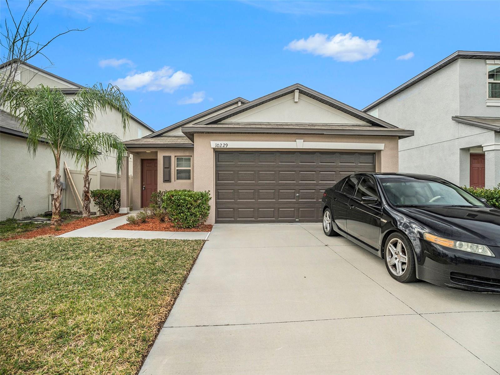 Photo one of 10229 Summer Kiss Ave Riverview FL 33578 | MLS T3504675