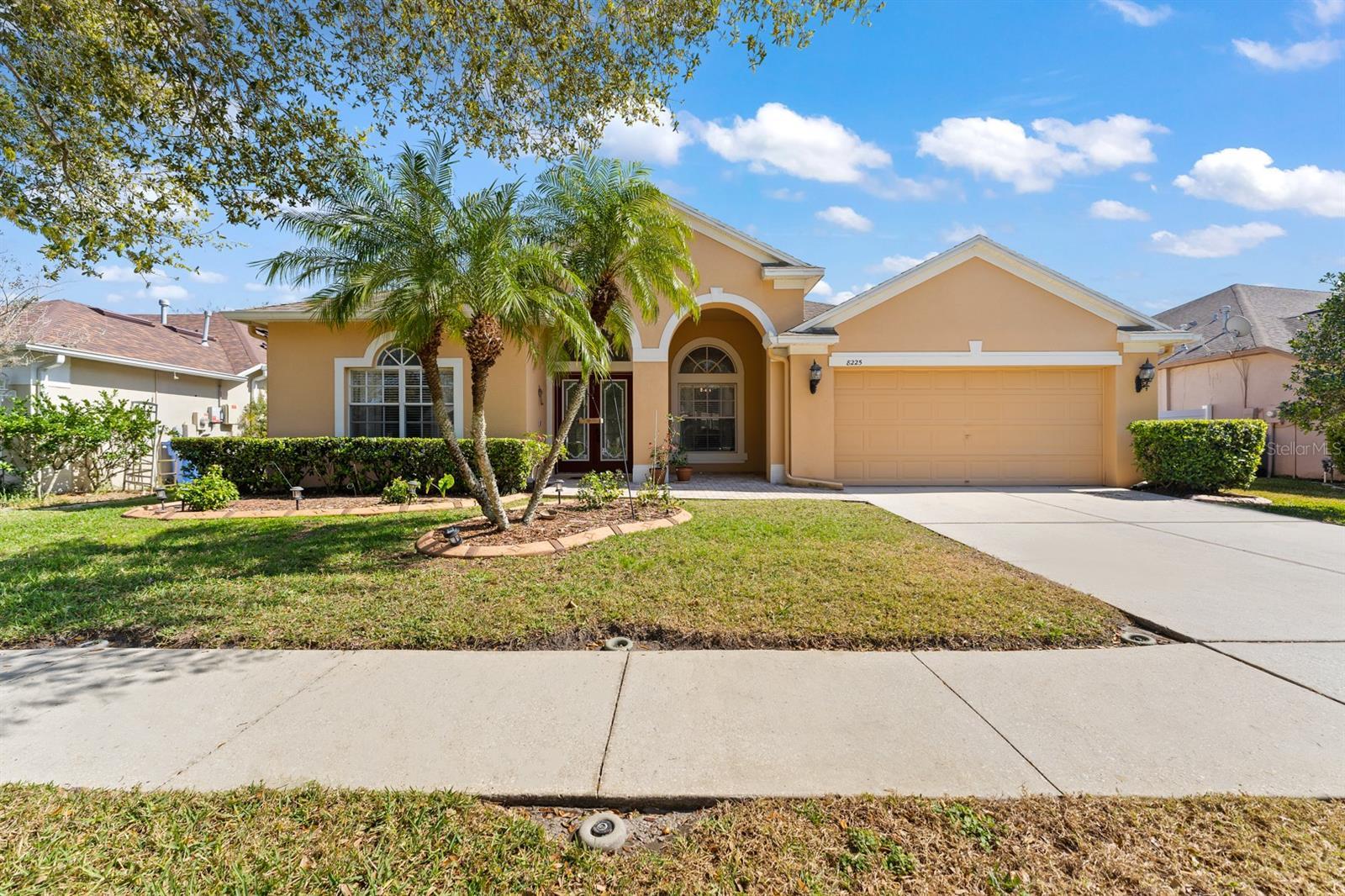 Photo one of 8225 Swann Hollow Dr Tampa FL 33647 | MLS T3507383