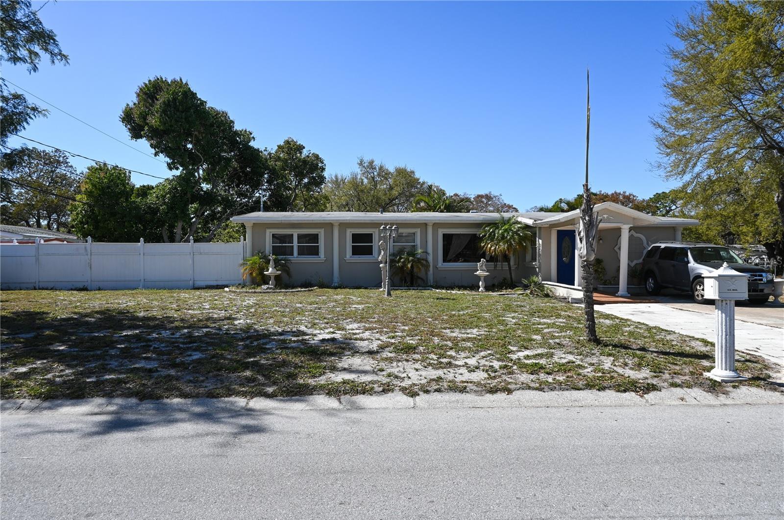 Photo one of 1320 Wood Ave Clearwater FL 33755 | MLS T3507776