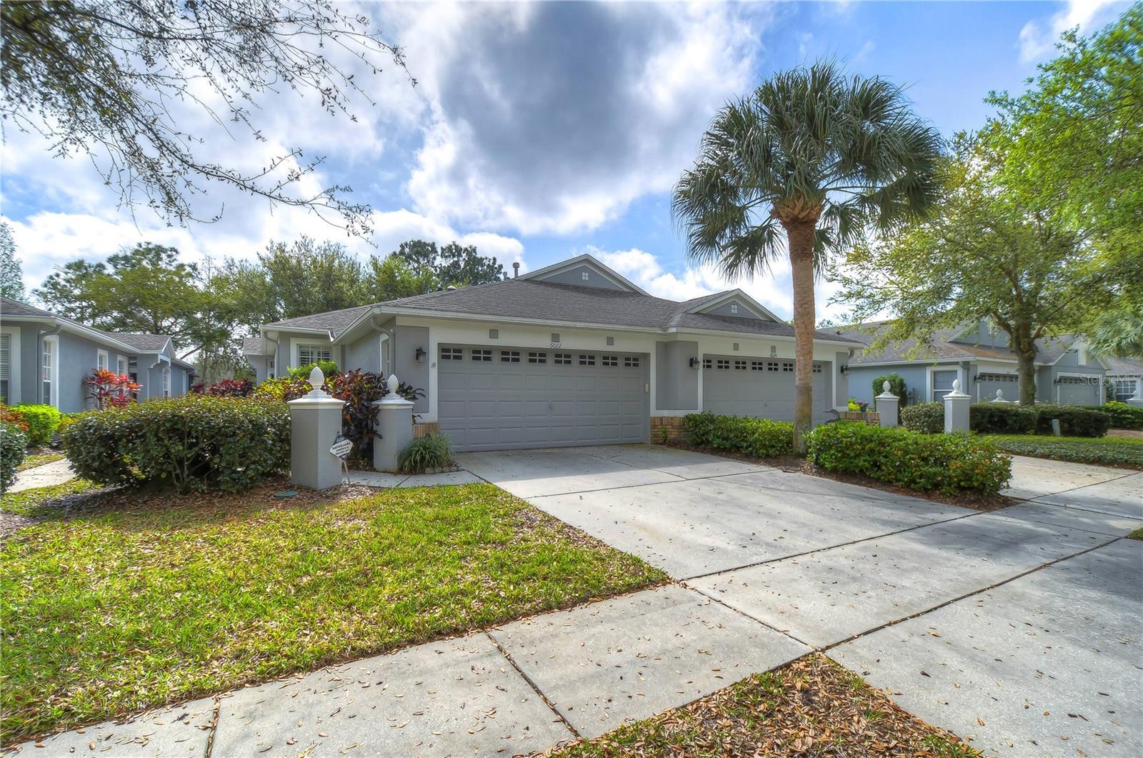 Photo one of 6022 Sandhill Ridge Dr Lithia FL 33547 | MLS T3508404