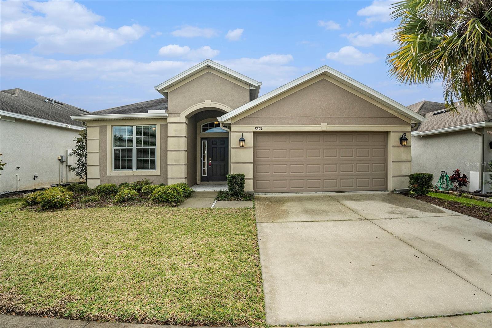 Photo one of 8321 Willow Beach Dr Riverview FL 33578 | MLS T3508656