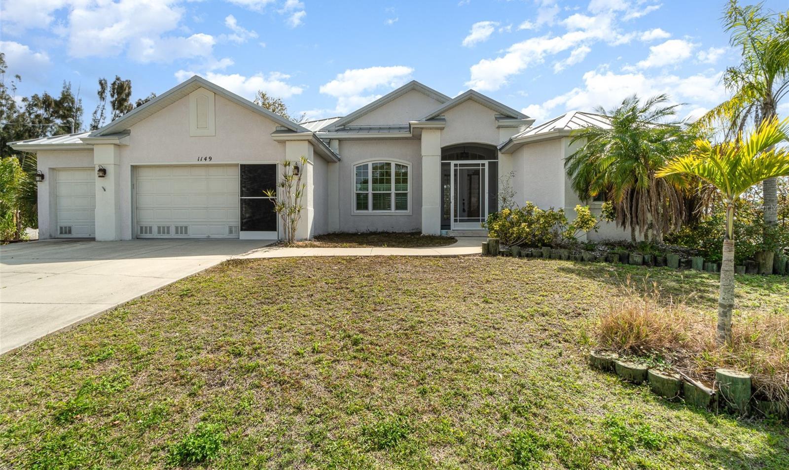 Photo one of 1149 North Ln Englewood FL 34224 | MLS T3509073