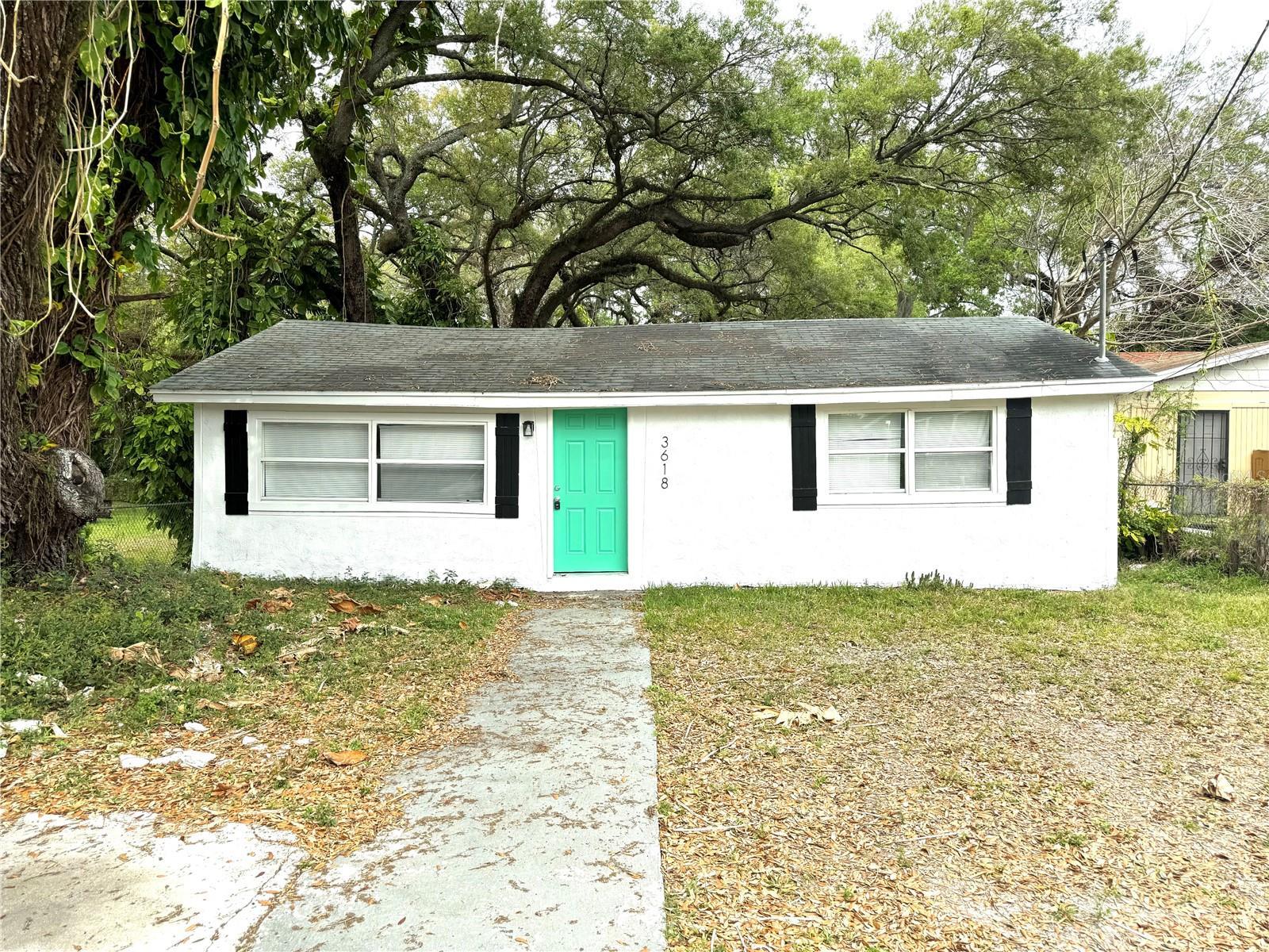 Photo one of 3618 E Hanna Ave Tampa FL 33610 | MLS T3509942