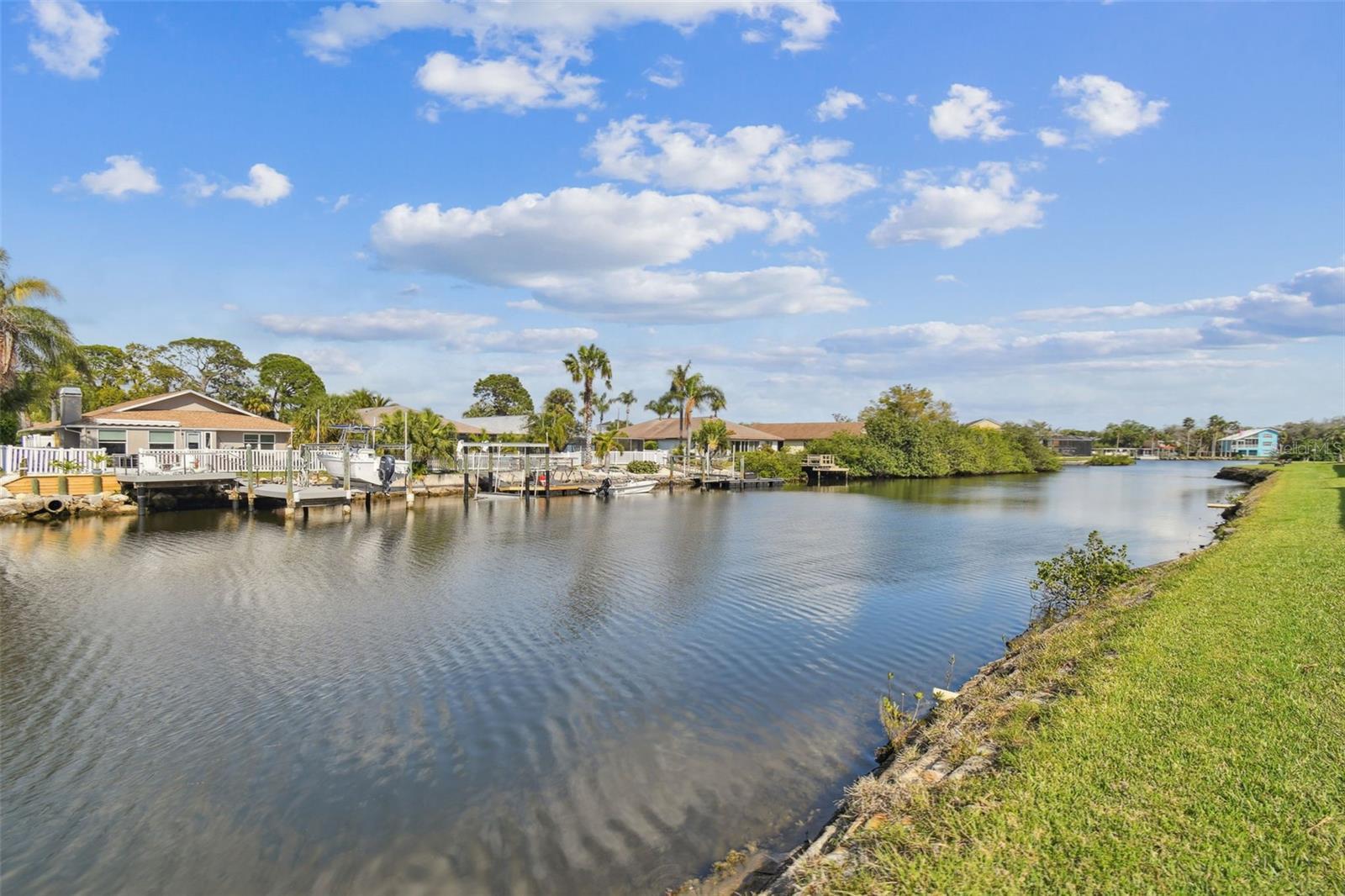 Photo one of 4533 Marine Pkwy # 103 New Port Richey FL 34652 | MLS T3511125