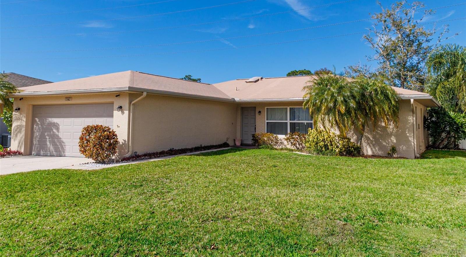 Photo one of 3276 Buckhorn Dr Clearwater FL 33761 | MLS T3512524
