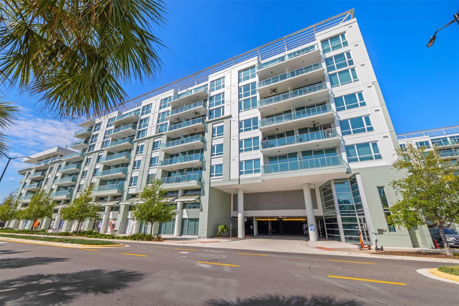 Photo one of 912 Channelside Dr # 2809 Tampa FL 33602 | MLS T3512754