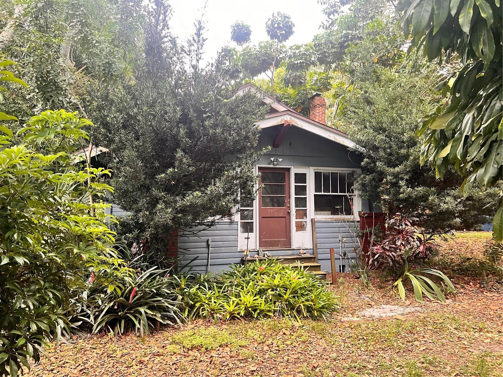 Photo one of 4026 34Th S Ave St Petersburg FL 33711 | MLS T3512793